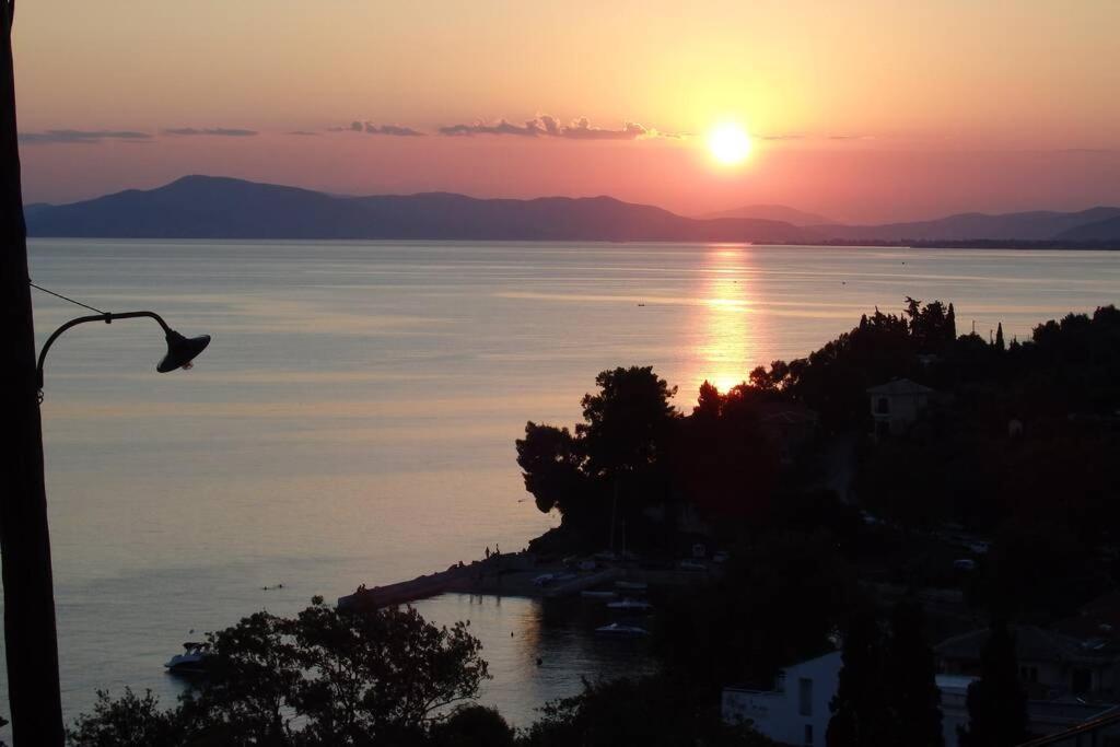 ¨Με Θέα Το Ηλιοβασίλεμα¨ Villa Áfissos Ngoại thất bức ảnh